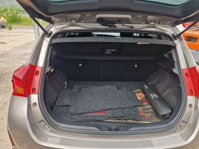 Toyota Auris 1.6, снимка 11