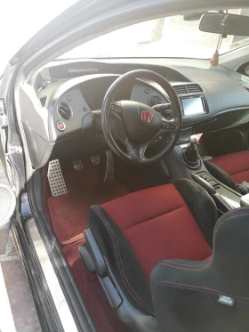 Honda Civic Type R | Mobile.bg    13