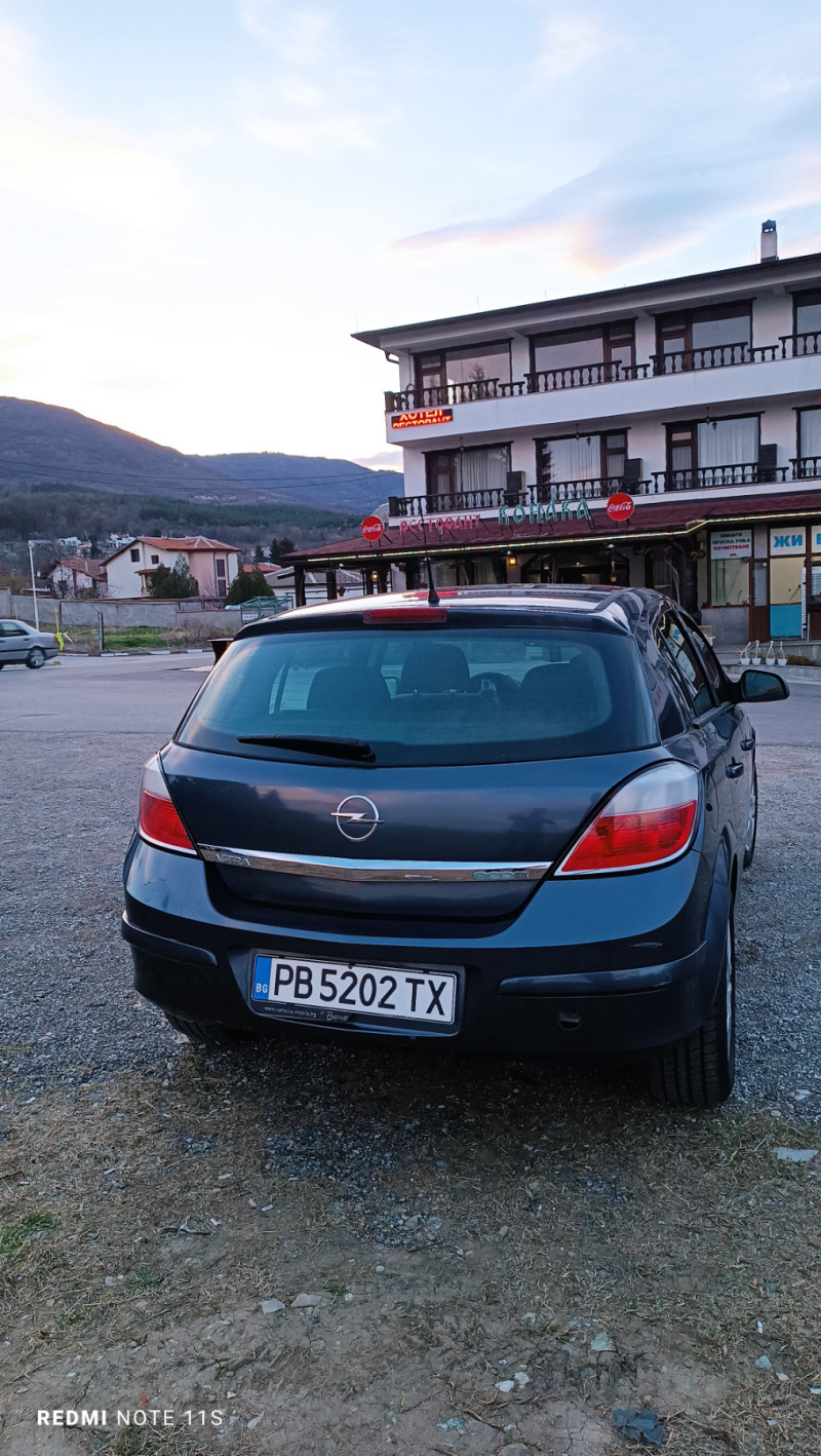 Opel Astra 1.7CDTI, снимка 5 - Автомобили и джипове - 46380437