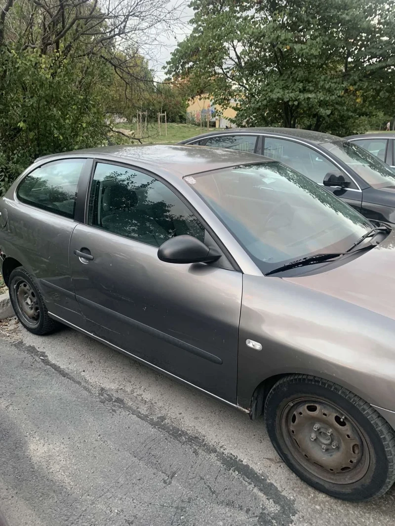 Seat Ibiza, снимка 3 - Автомобили и джипове - 47390714