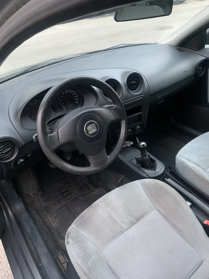 Seat Ibiza, снимка 6 - Автомобили и джипове - 47390714