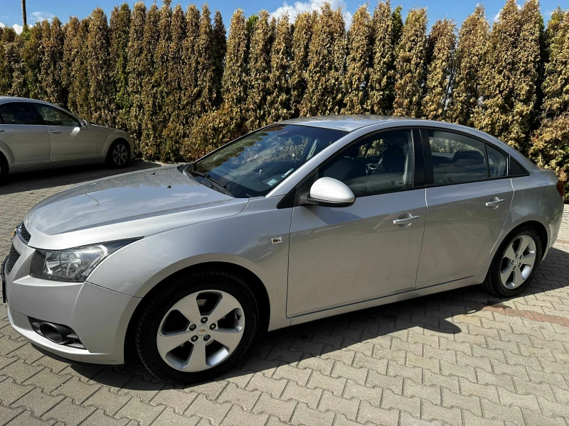 Chevrolet Cruze, снимка 3 - Автомобили и джипове - 51971337