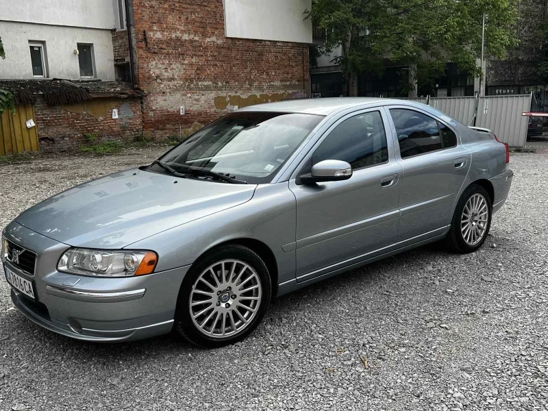 Volvo S60 D5, снимка 4 - Автомобили и джипове - 52181639