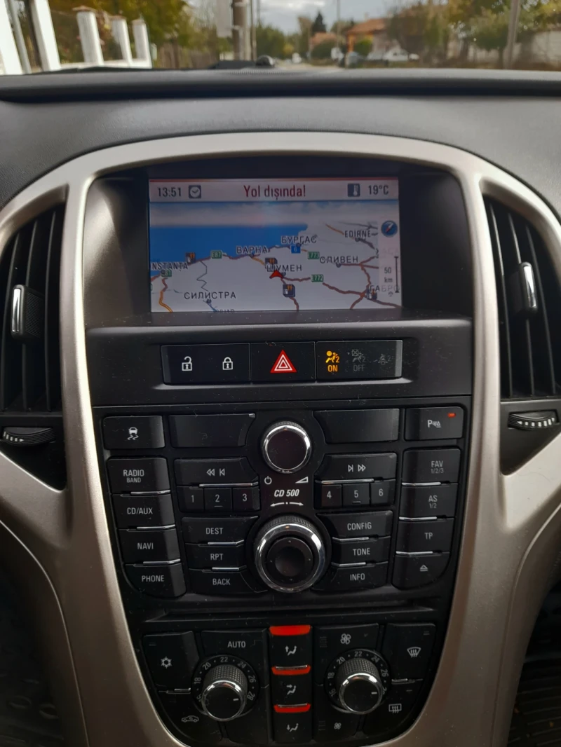 Opel Astra Sport Tourer, снимка 9 - Автомобили и джипове - 52190066