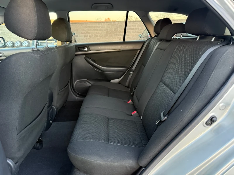 Toyota Avensis 2.2D * Круиз Контрол *  ТОП СЪСТОЯНИЕ* , снимка 7 - Автомобили и джипове - 52257728