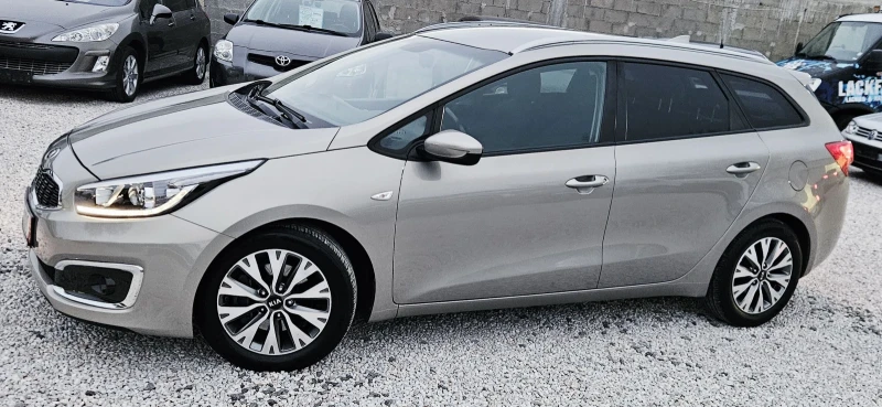 Kia Ceed 2018г* 90 000км* NAVI* LED* КАМЕРА* , снимка 17 - Автомобили и джипове - 52471852