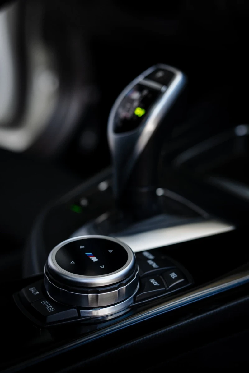 BMW 330 Head Up - H&K, снимка 15 - Автомобили и джипове - 52569873