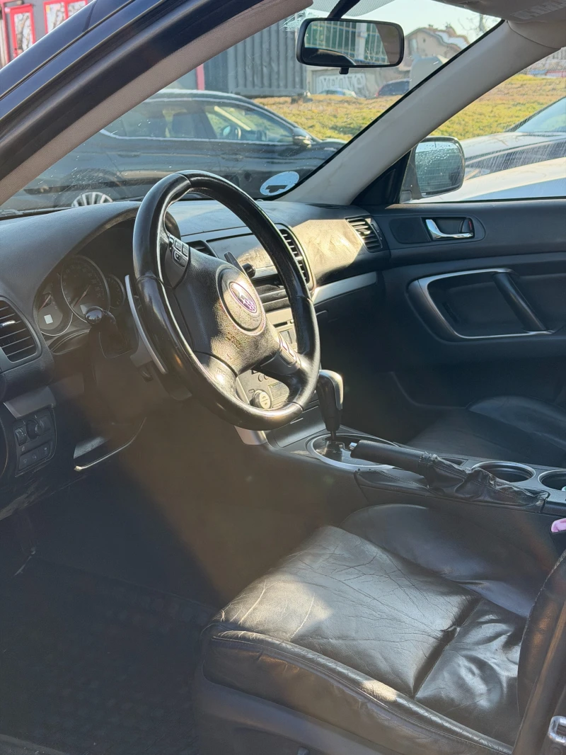Subaru Outback, снимка 13 - Автомобили и джипове - 53133547