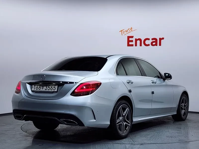 Mercedes-Benz C 200 W205  Amg Line, снимка 3 - Автомобили и джипове - 56293361