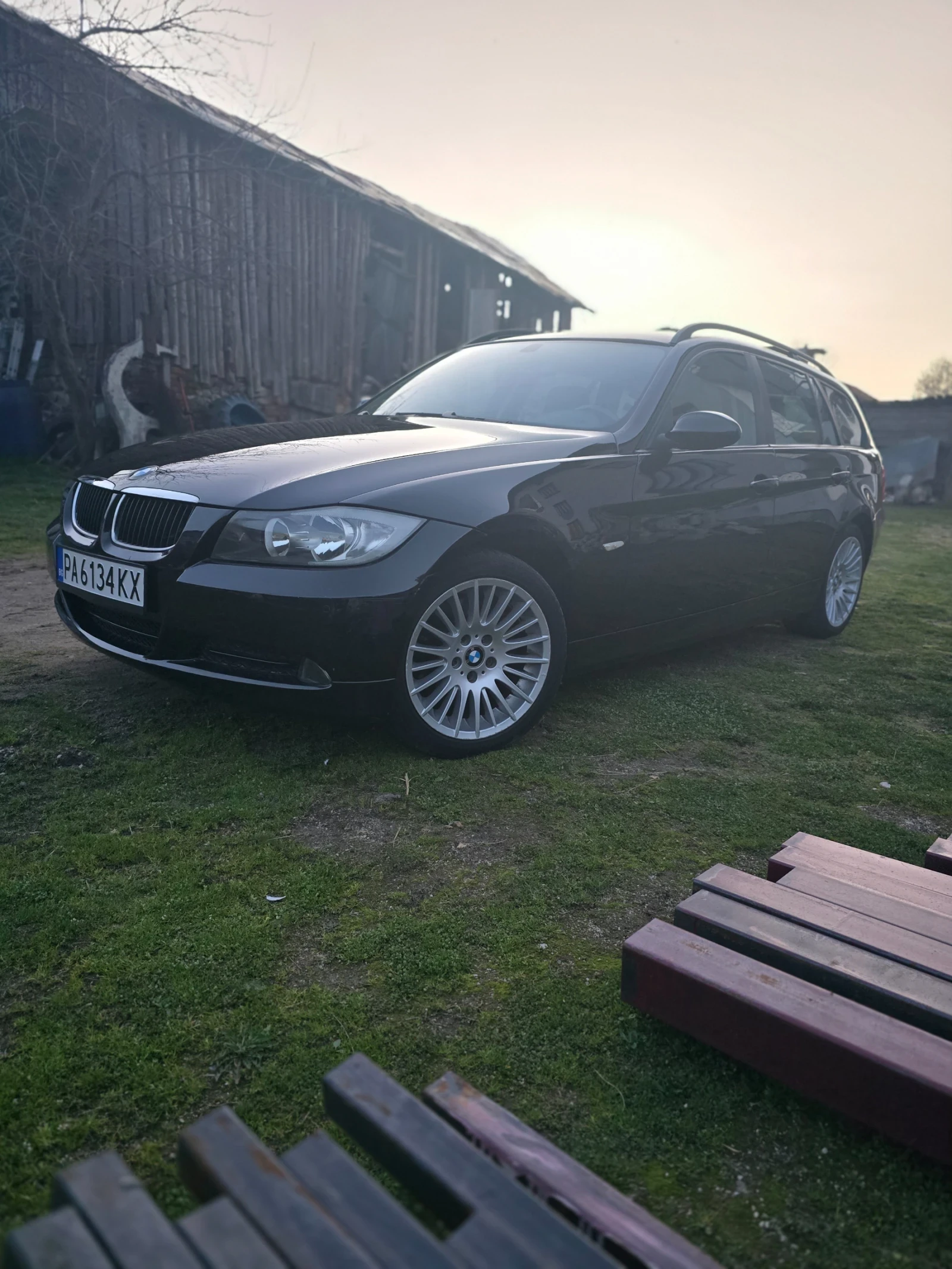 BMW 320  - изображение 2