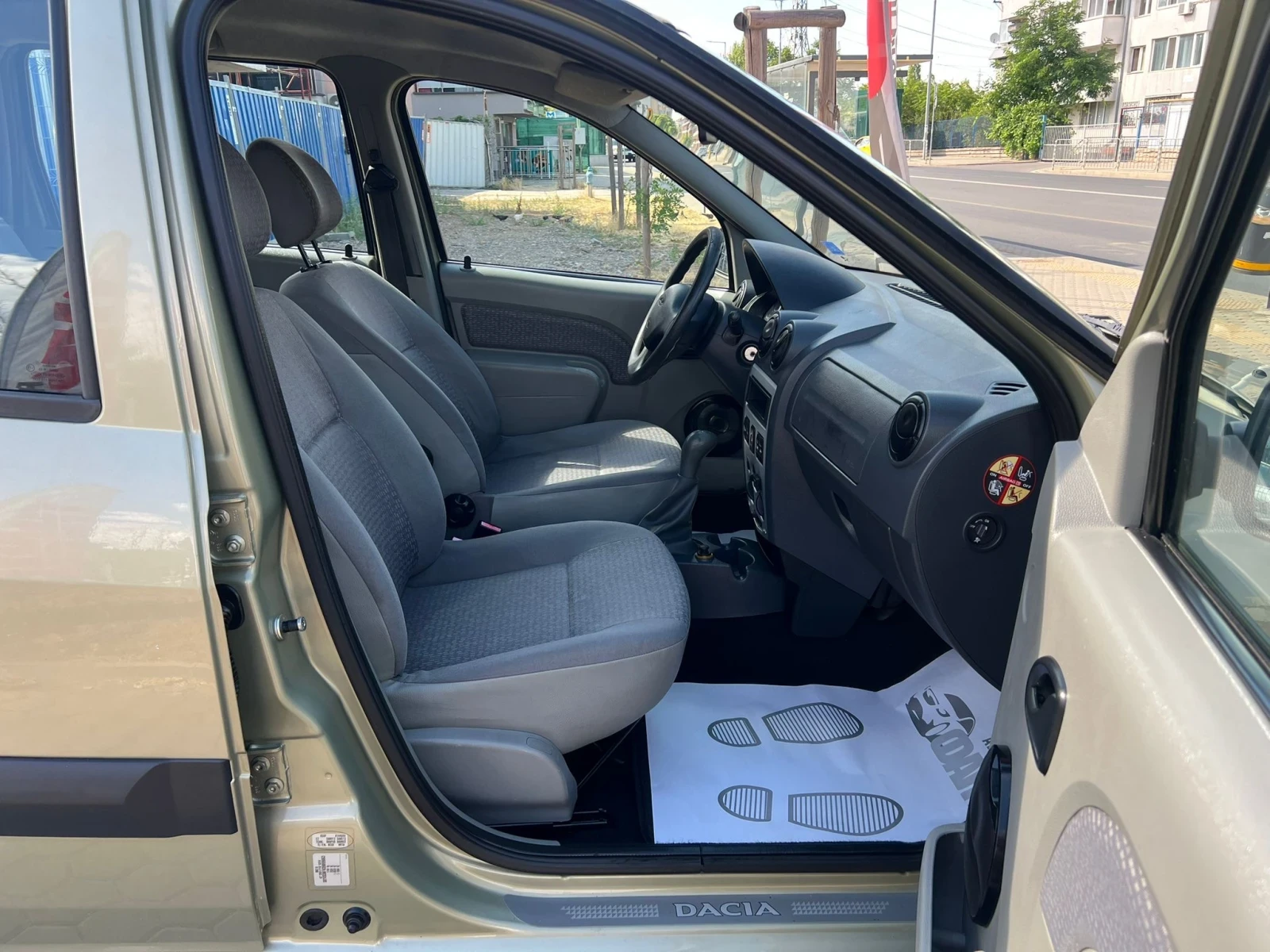 Dacia Logan 1.6i/ГАЗ - изображение 10
