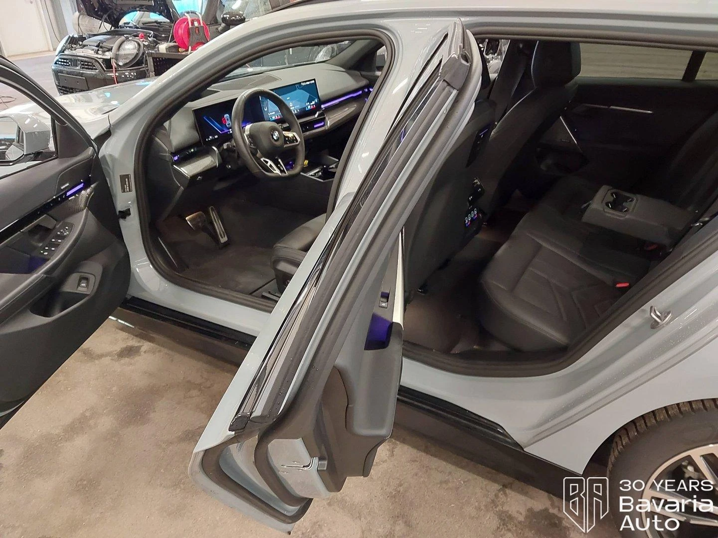 BMW 520 i Touring M Sport Paket Steptronic - изображение 5