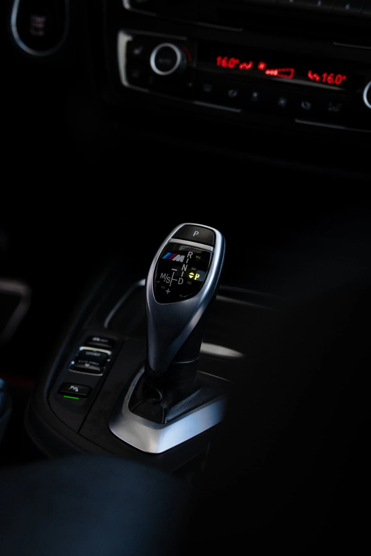 BMW 330 Head Up - H&K | Mobile.bg   14