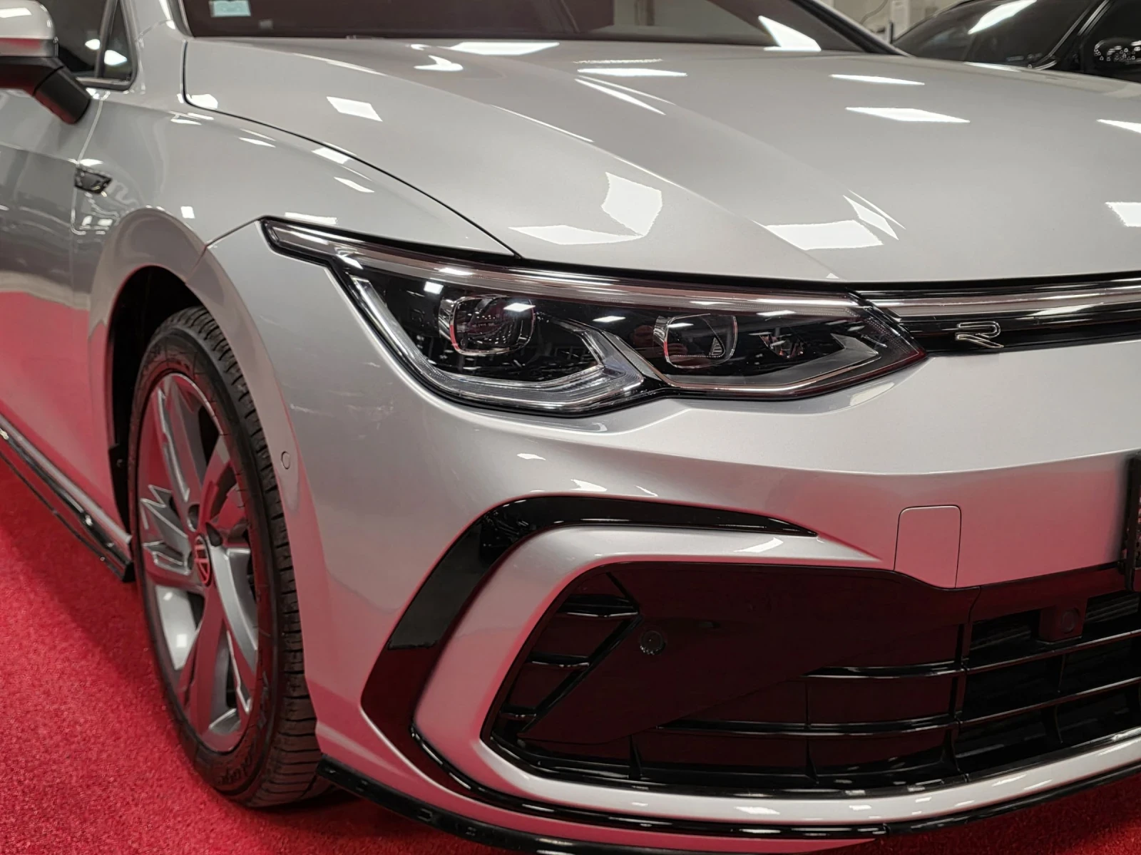 VW Golf 1.5 eTSI | DSG | R-line | 48000 km, снимка 8 - Автомобили и джипове - 53830059