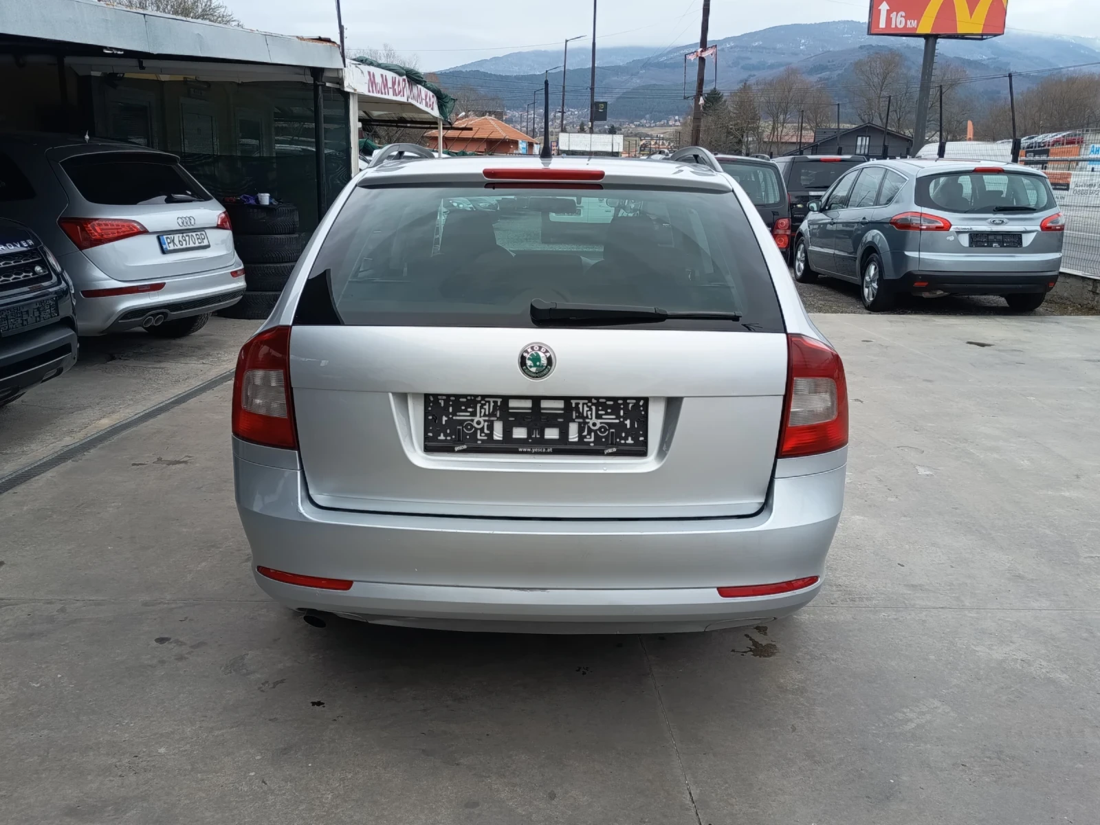 Skoda Octavia 1.6tdi, снимка 5 - Автомобили и джипове - 54044857