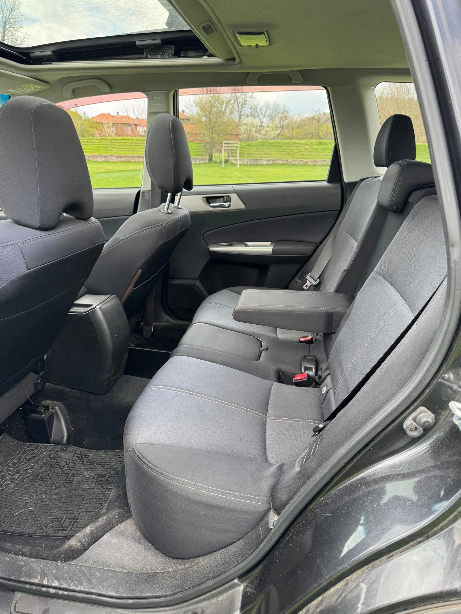 Subaru Forester, снимка 4 - Автомобили и джипове - 54164458