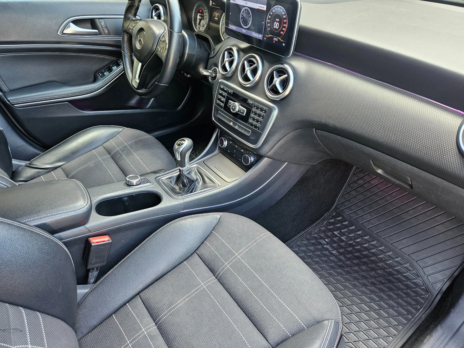 Mercedes-Benz A 180, снимка 8 - Автомобили и джипове - 54529997