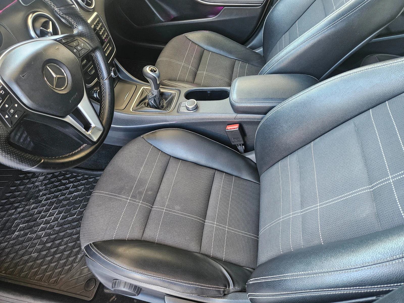 Mercedes-Benz A 180, снимка 6 - Автомобили и джипове - 54529997