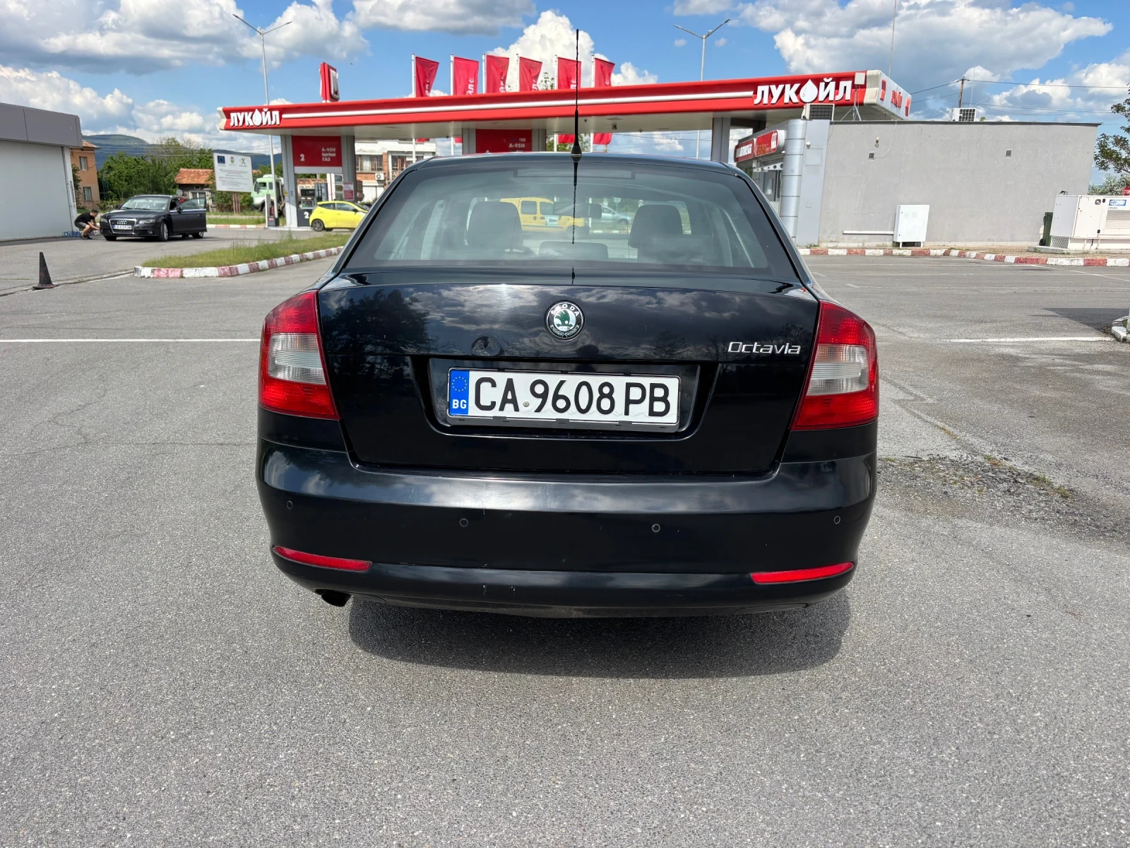 Skoda Octavia 1.6 TDI, снимка 5 - Автомобили и джипове - 54621024