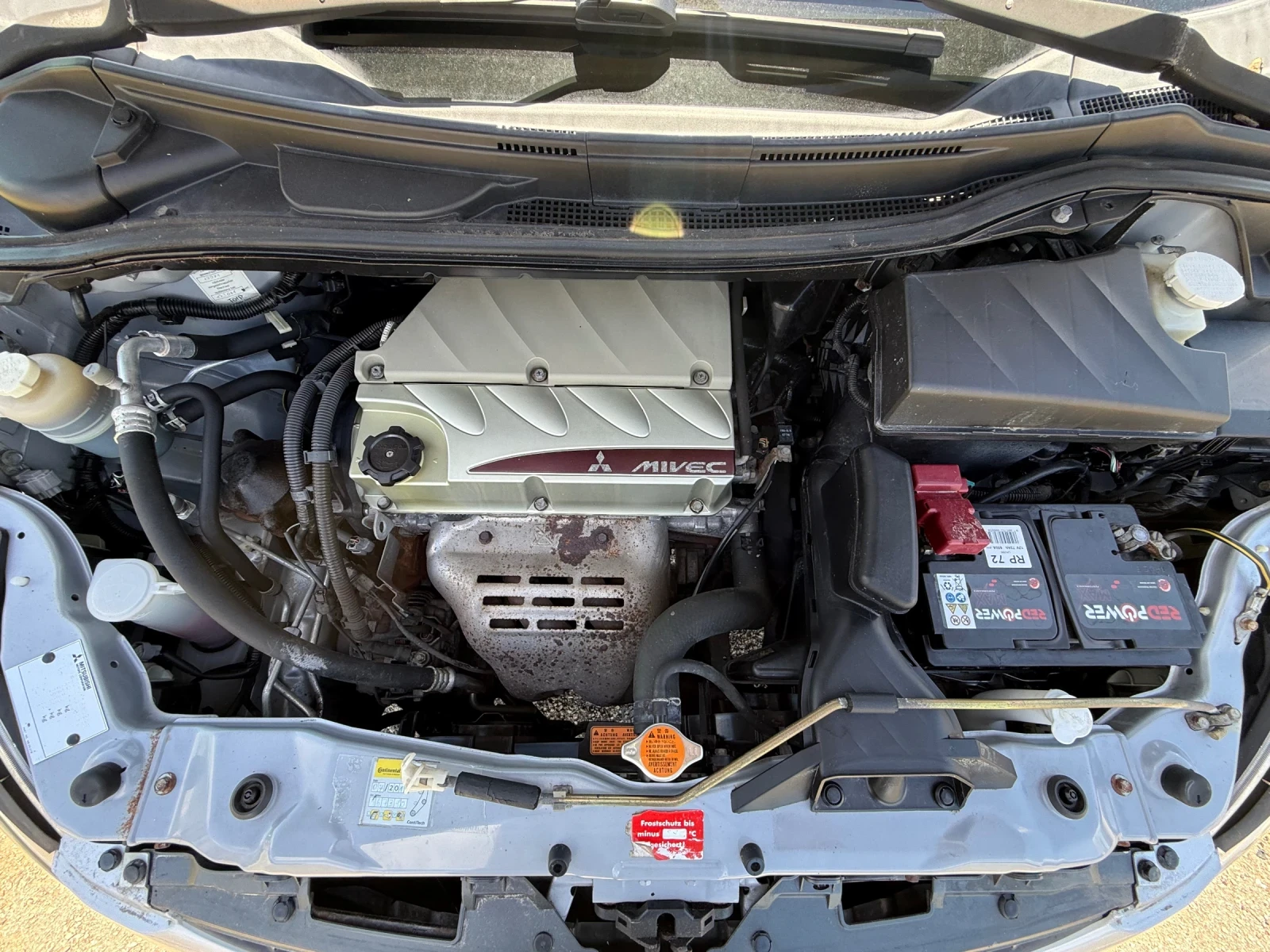 Mitsubishi Grandis 2.4 Бензин/164 коня /7 места, снимка 15 - Автомобили и джипове - 54711537