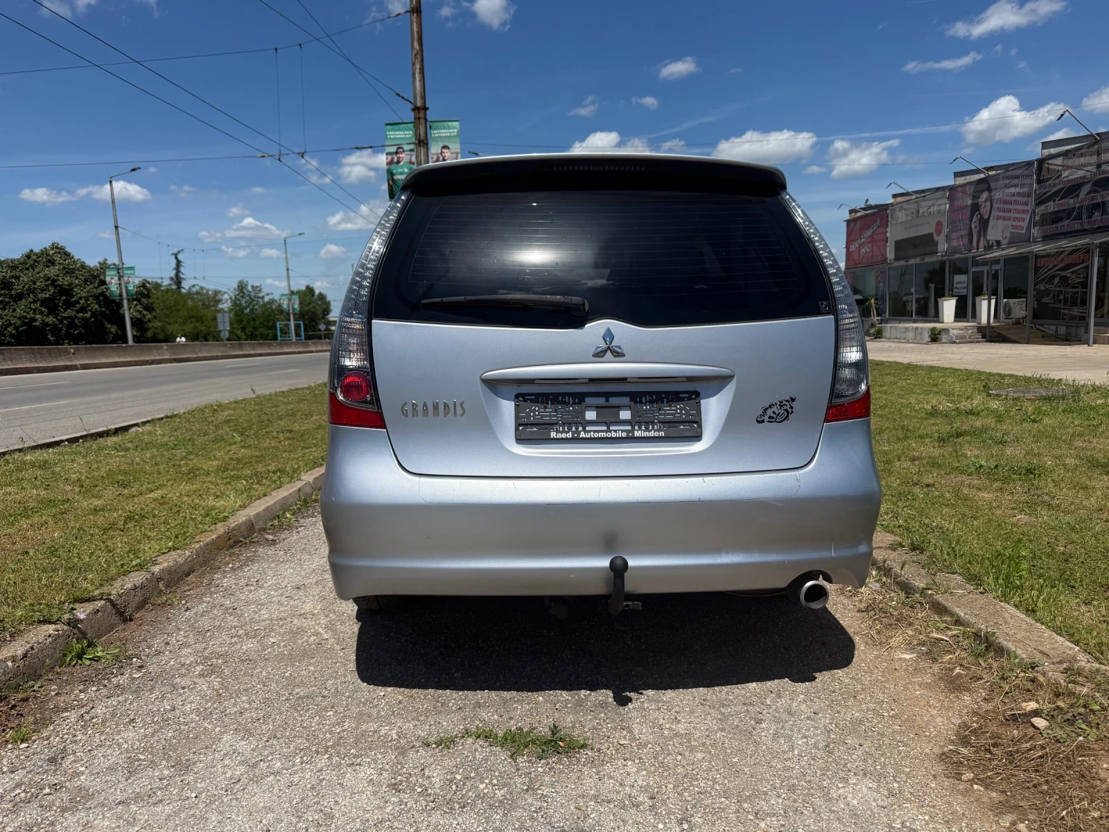 Mitsubishi Grandis 2.4 Бензин/164 коня /7 места, снимка 4 - Автомобили и джипове - 54711537