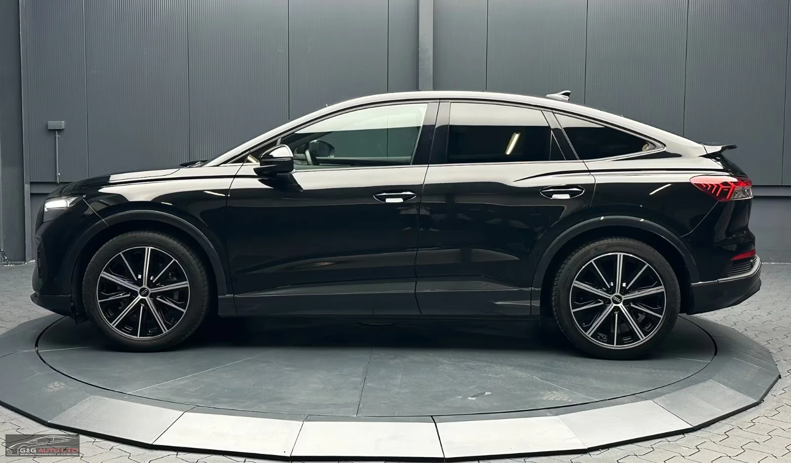 Audi E-Tron e-tron/265HP/45/SPORTBACK/S-LINE/CAM/708z, снимка 3 - Автомобили и джипове - 55554723