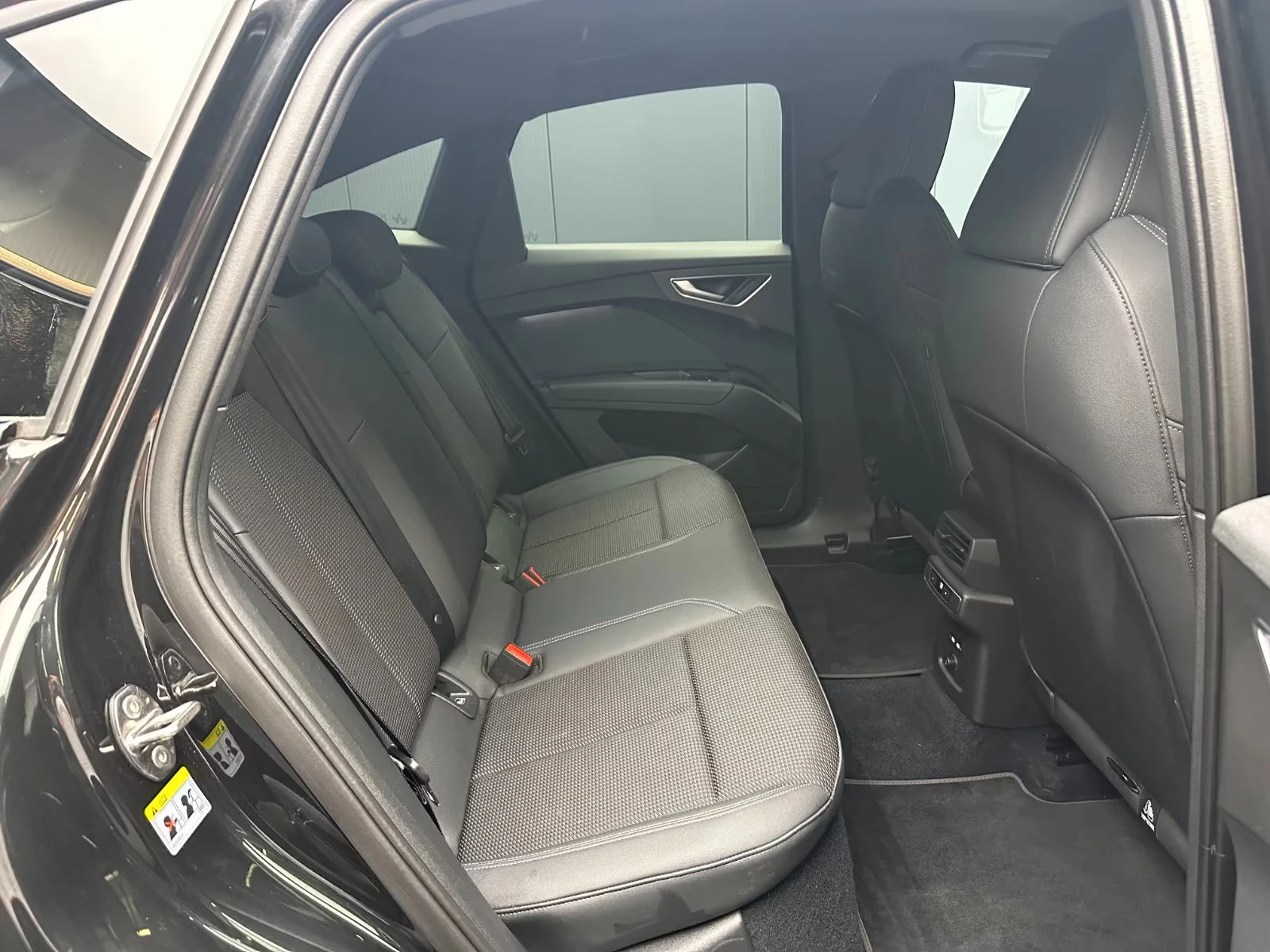 Audi E-Tron e-tron/265HP/45/SPORTBACK/S-LINE/CAM/708z, снимка 15 - Автомобили и джипове - 55554723