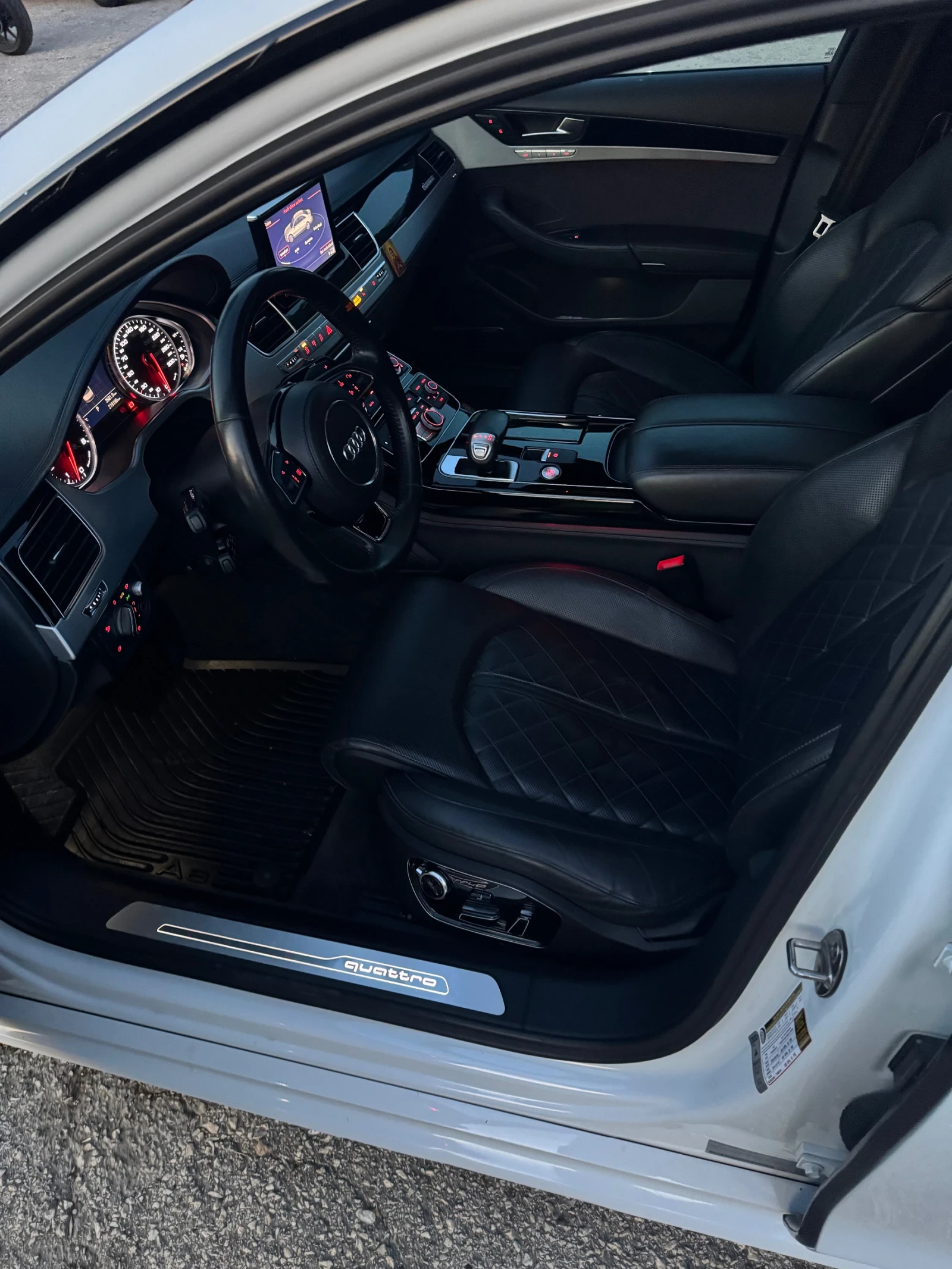 Audi A8, снимка 9 - Автомобили и джипове - 55806105