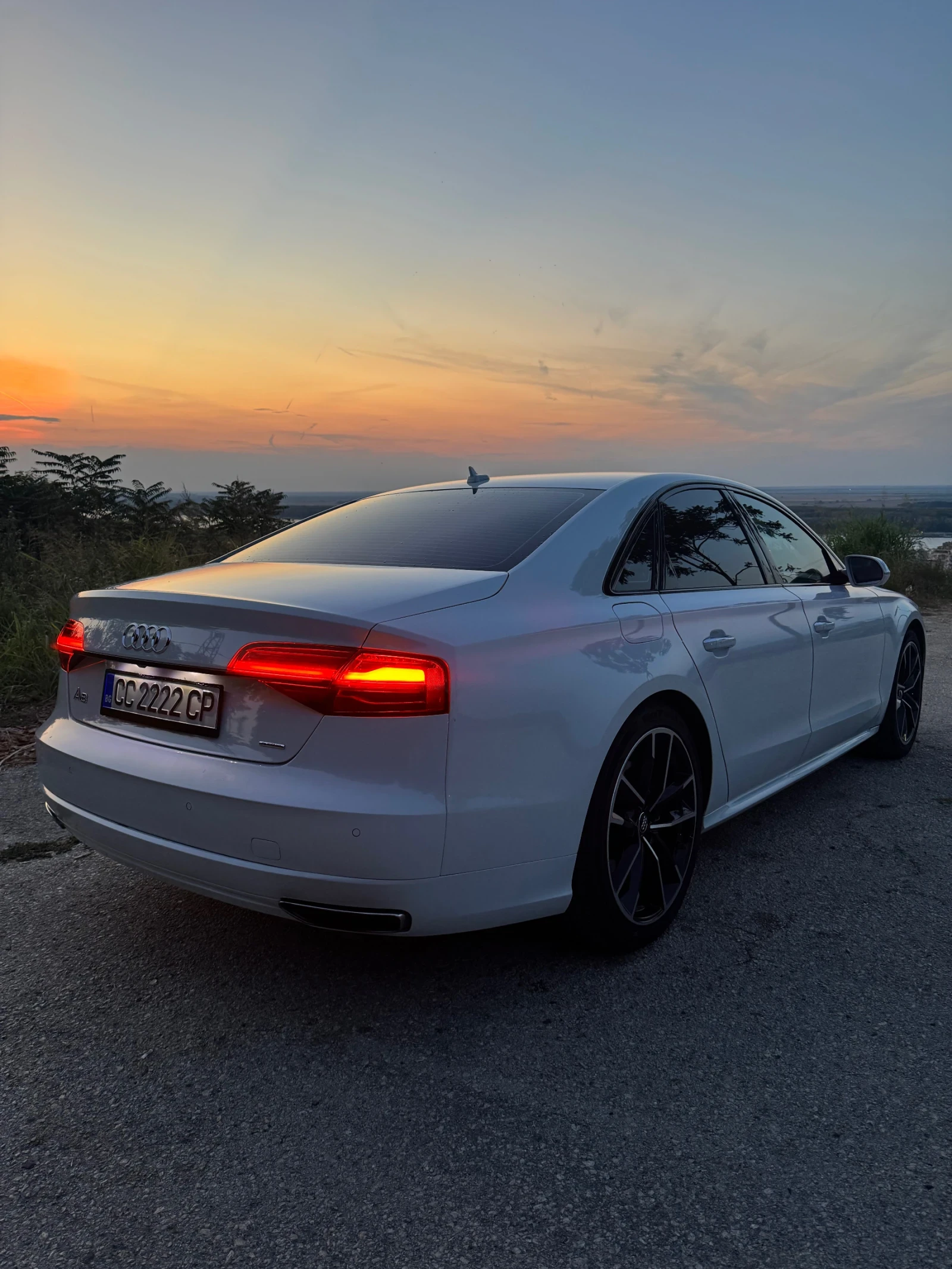 Audi A8, снимка 5 - Автомобили и джипове - 55806105
