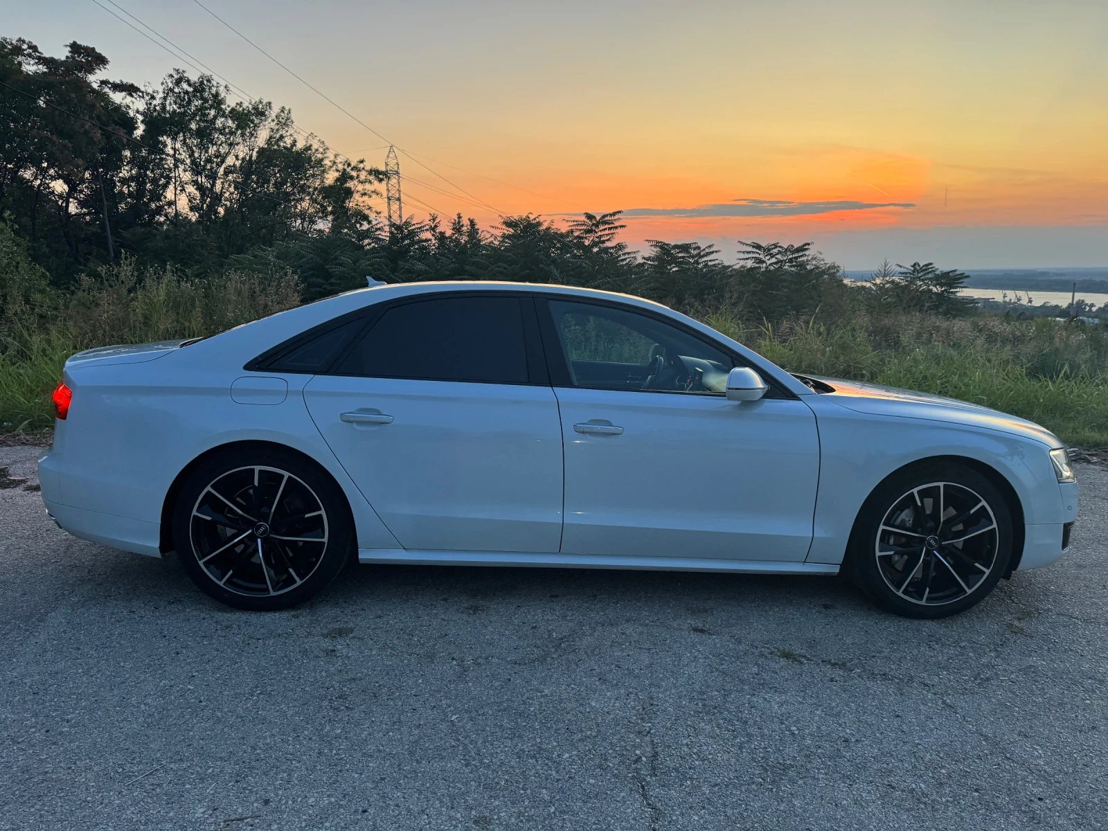 Audi A8, снимка 4 - Автомобили и джипове - 55806105