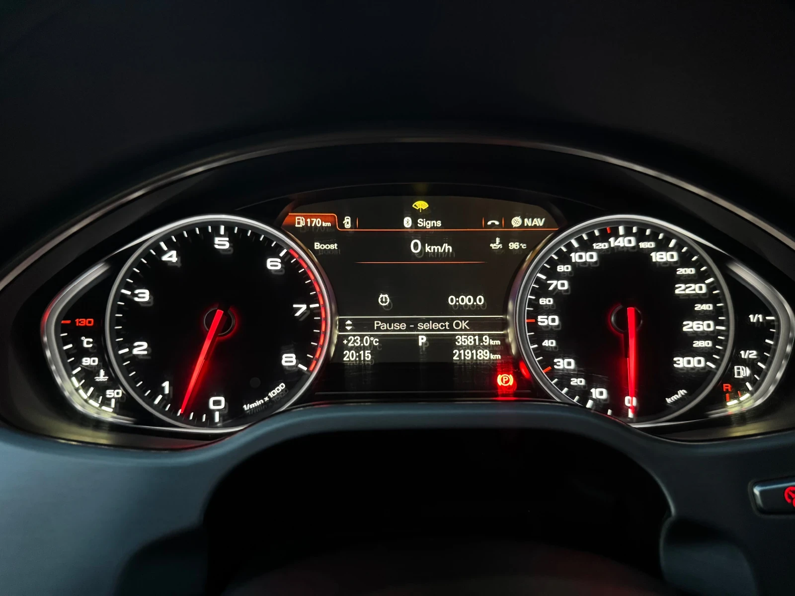 Audi A8, снимка 15 - Автомобили и джипове - 55806105