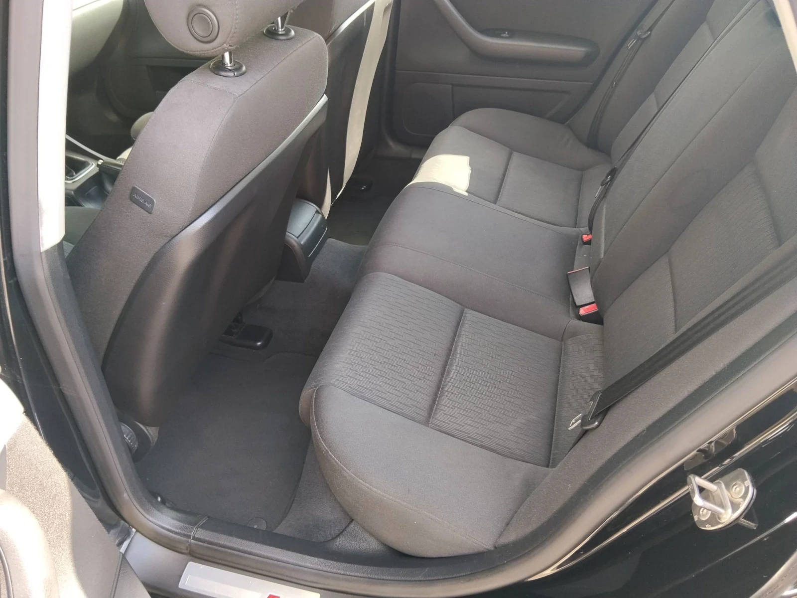 Audi A4 2.0 tdi застраховка, снимка 7 - Автомобили и джипове - 56244508