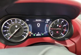 Maserati Levante GT* AWD* Памет* CAM* Remote* Подгрев* м.Точки, снимка 10