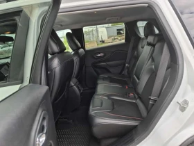 Jeep Cherokee * TRAILHAWK * 2 КЛЮЧА * ПОДГРЕВИ * CARFAX - 17150 € / 33542.48 лв. - 73788205 16
