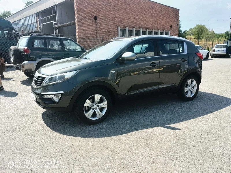 Kia Sportage, снимка 4 - Автомобили и джипове - 46928977