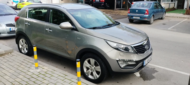 Kia Sportage 2.0 crdi 4x4 aut ex, снимка 2 - Автомобили и джипове - 47544545