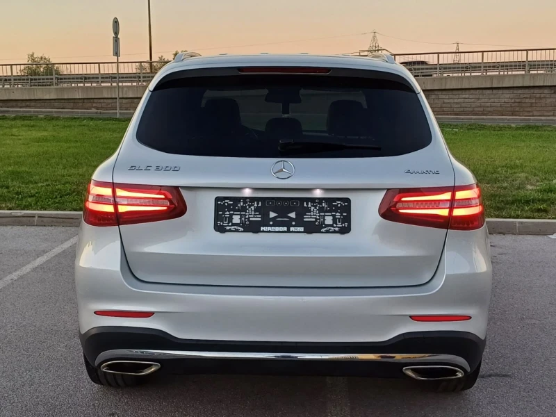 Mercedes-Benz GLC 300 4x4 , снимка 2 - Автомобили и джипове - 47972516