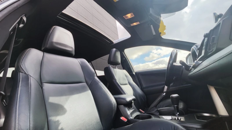 Toyota Rav4, снимка 2 - Автомобили и джипове - 52656738