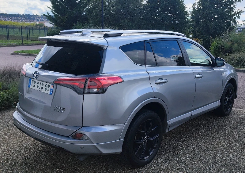 Toyota Rav4, снимка 8 - Автомобили и джипове - 52656738