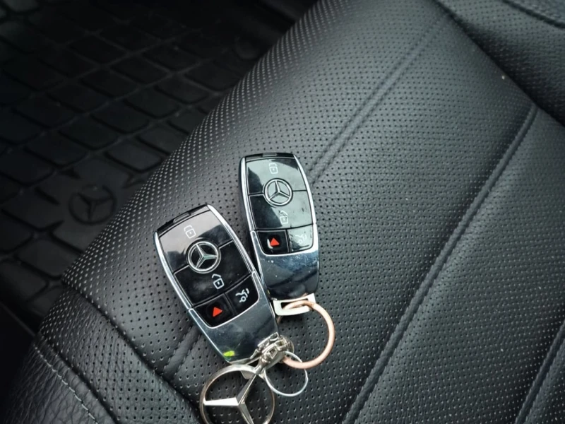 Mercedes-Benz GLS * 4MATIC SPORT UTILITY 4D * CARFAX * ЦЕНА ДО БГ, снимка 11 - Автомобили и джипове - 53005110