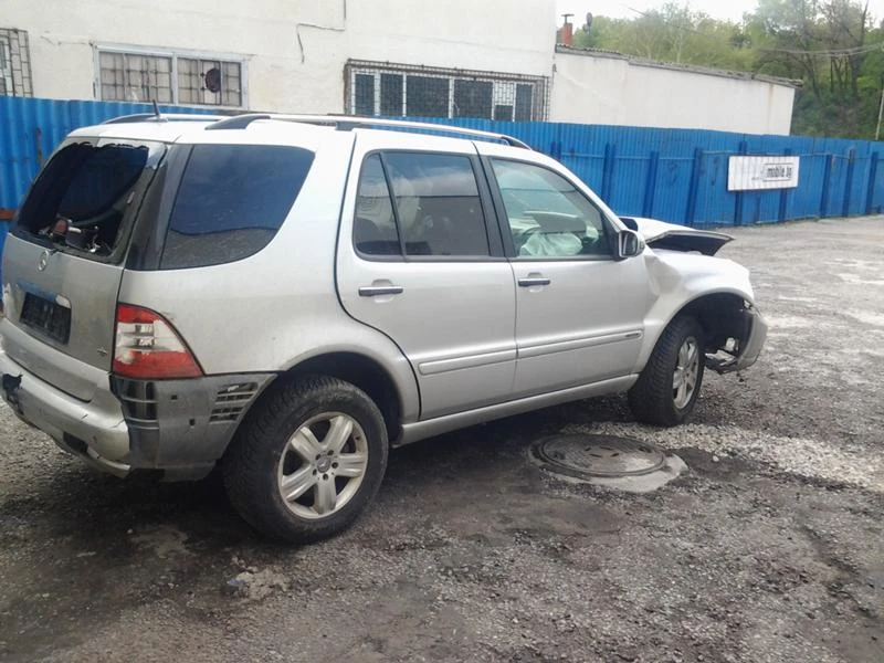 Mercedes-Benz ML 320 FACE, снимка 13 - Автомобили и джипове - 47090781