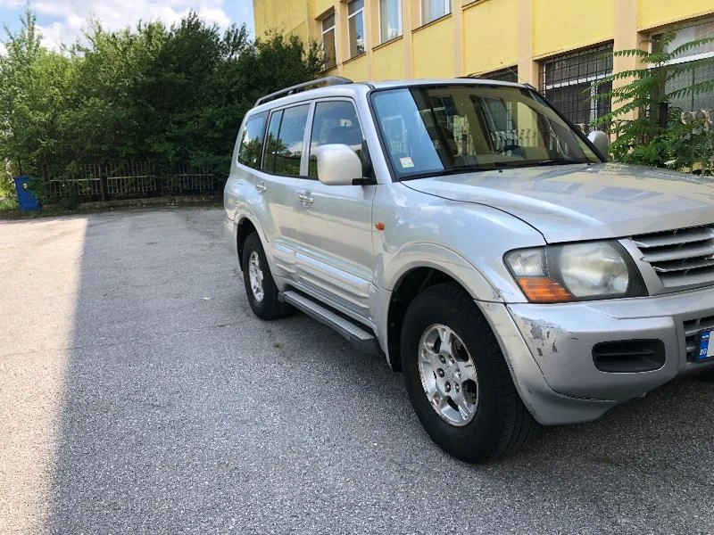 Mitsubishi Pajero 3.2DID, снимка 3 - Автомобили и джипове - 47459338