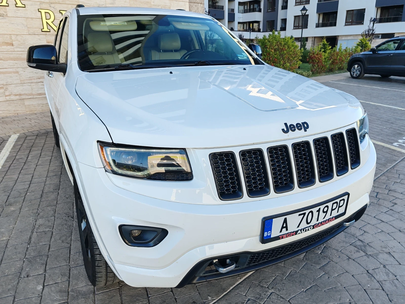 Jeep Grand cherokee 5.7 Overland EURO6 - изображение 3