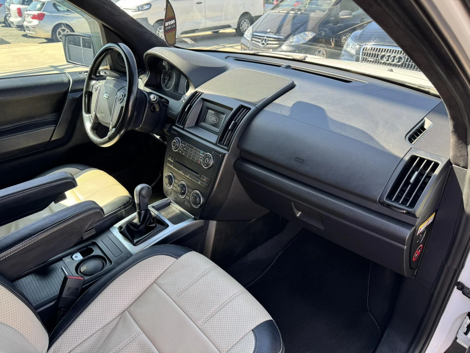Land Rover Freelander 2.2* 150ps* 4x4* 6ск* НАВИ* КОЖА* ПАРКТ - изображение 10