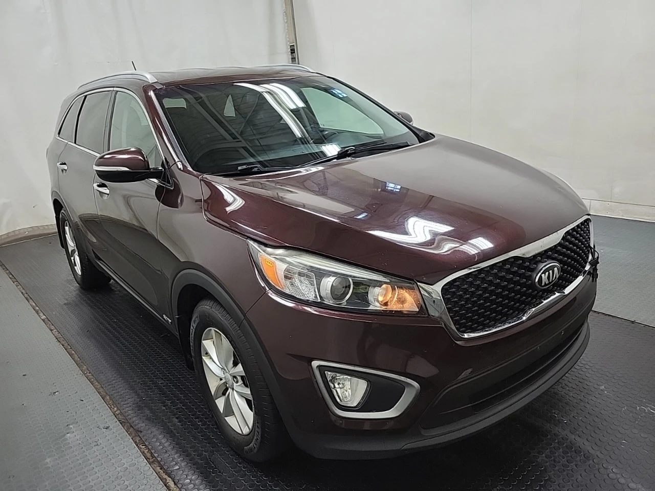 Kia Sorento * АВТО КРЕДИТ* ЦЕНА ДО БГ * СЕРВИЗНА ИСТОРИЯ *  - изображение 3