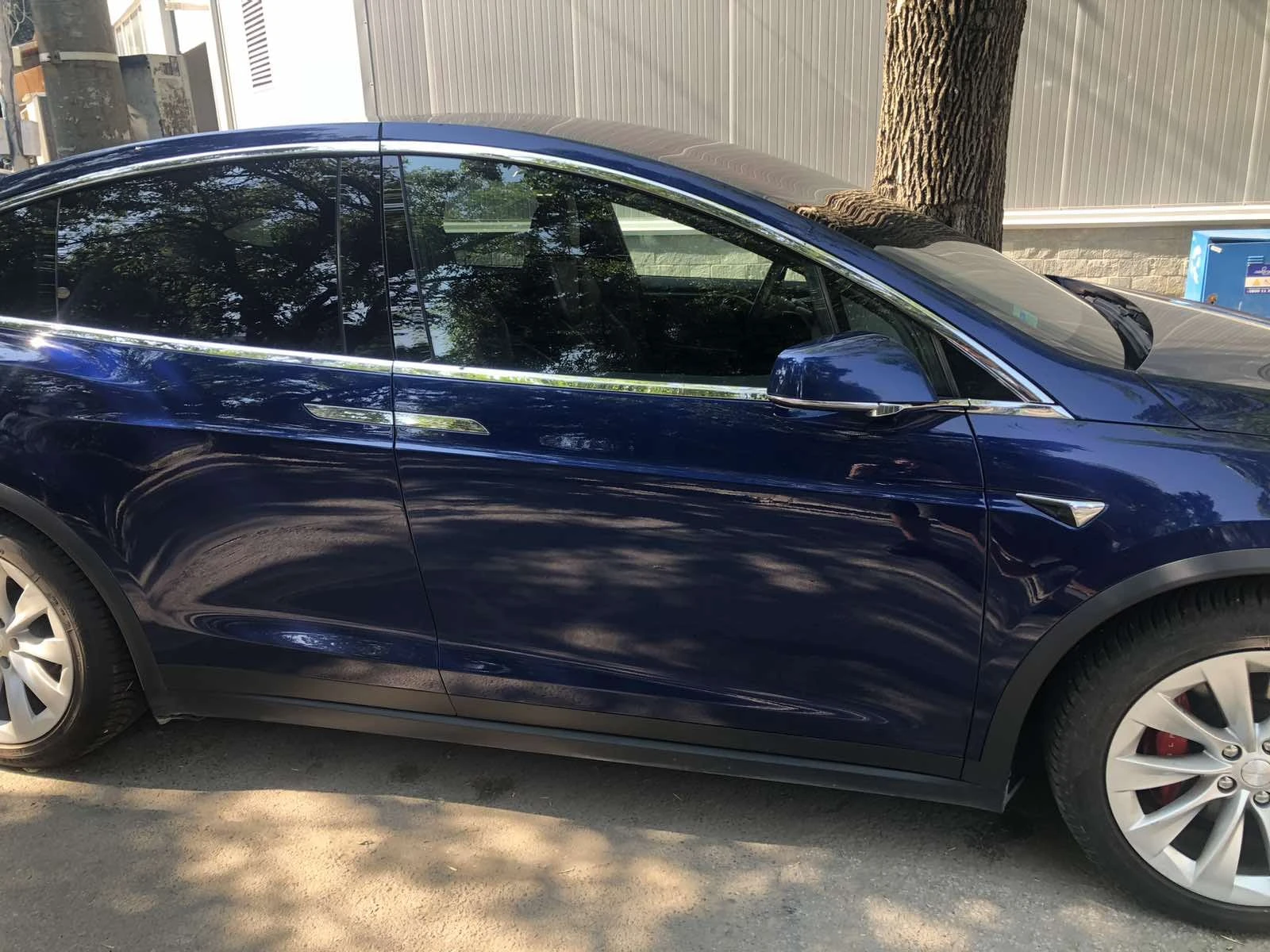 Tesla Model X, снимка 8 - Автомобили и джипове - 53722932