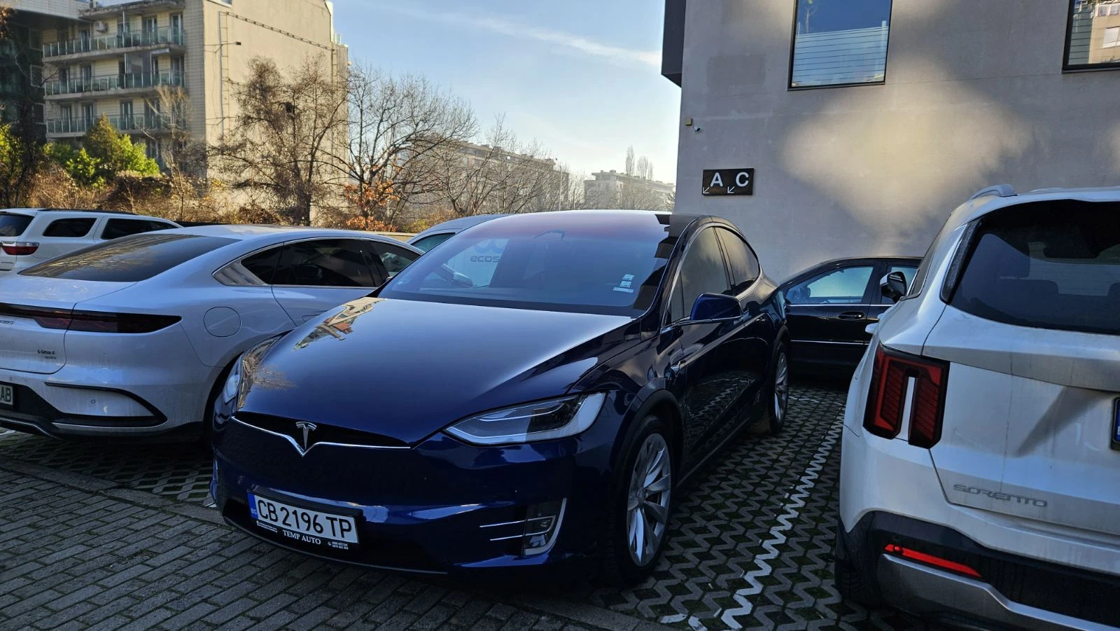 Tesla Model X, снимка 6 - Автомобили и джипове - 53722932
