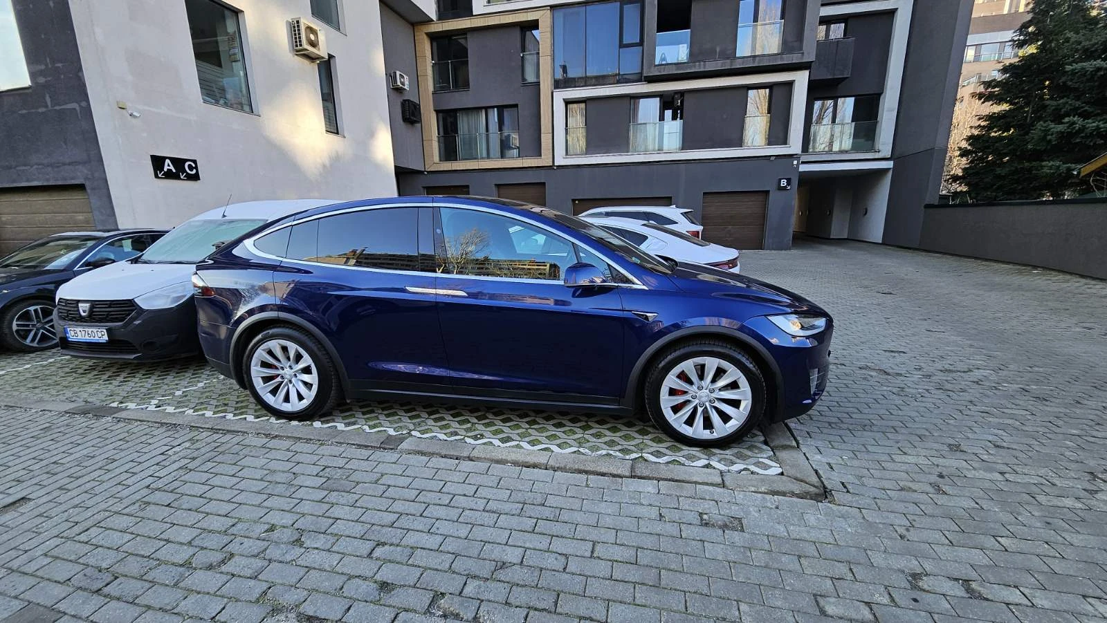 Tesla Model X, снимка 4 - Автомобили и джипове - 53722932