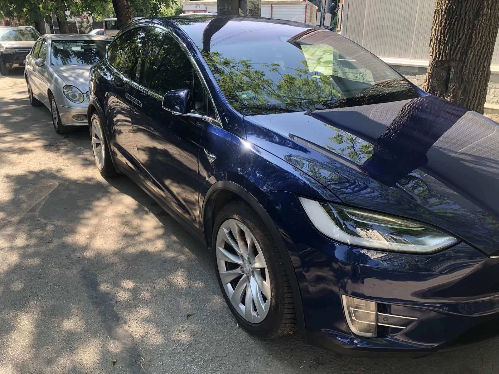 Tesla Model X