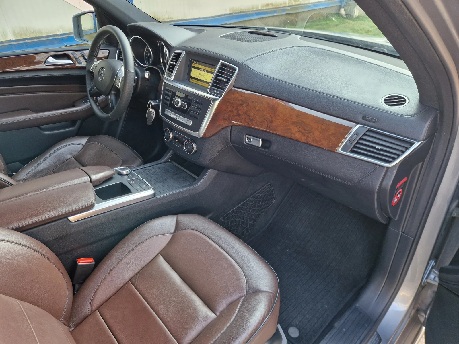 Mercedes-Benz ML 350 Подгрев 2ключа, снимка 9 - Автомобили и джипове - 53848222